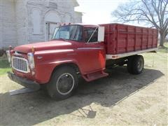 1960 International Harvester B160 S/A Grain Truck W/15 1/2' Bed & Hoist 