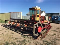 1979 Versatile 400 Self Propelled Swather 