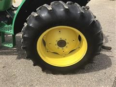 items/e9852cca89c7ea11bf2100155d72eb61/johndeere52002wdtractor-40.jpg