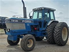 1989 Ford TW-25 II 2WD Tractor 