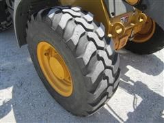 items/eb4e578a531ce41180be00155de252ff/2011johndeere244jloader