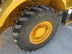 items/eb4e578a531ce41180be00155de252ff/2011johndeere244jloader