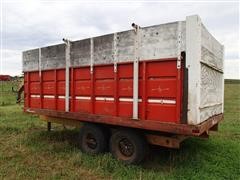 items/ebb37ad0992fe41180bf00155de252ff/schusterboxgoosenecksilagewagon