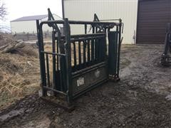 Behlen Big Valley Squeeze Chute 