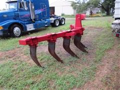 Case IH Heavy Duty 7 Shank V Ripper 