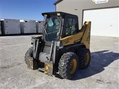 Gehl 5635SXT Skid Steer 