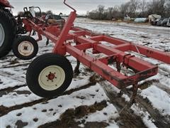 16 Row Fertilizer Applicator 