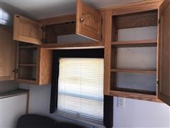 items/efcf5388dfcaea11bf210003fff94c59/2000classictriaenclosedcarhaulerwlivingquarters-75.jpg