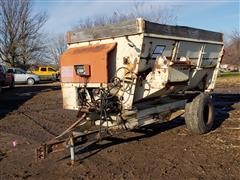 BJ Mfg 690T Feed Wagon 