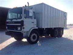 1991 Mack Mid Liner T/A Silage Truck 