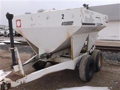 Wilmar 500 T / A Pull Type Dry Fertilizer Spreader 