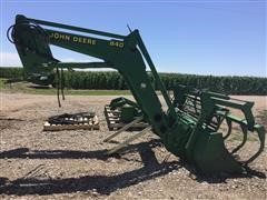 items/f28fb14437d0ea11bf210003fff94c59/johndeere840loaderbucketgrapplebrackets-3.jpg