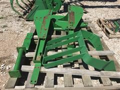 items/f28fb14437d0ea11bf210003fff94c59/johndeere840loaderbucketgrapplebrackets-61.jpg