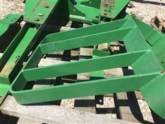items/f28fb14437d0ea11bf210003fff94c59/johndeere840loaderbucketgrapplebrackets-71.jpg