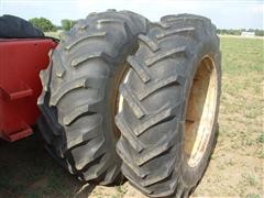 items/f4ab31ccb028e41180be00155de252ff/versatile900tractor