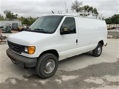 2004 Ford Econoline E350 Super 2WD Cargo Van 