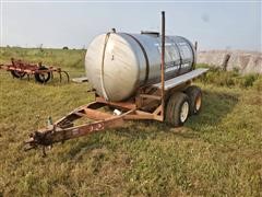 Stainless Steel 1000 Gallon T/A Tank Trailer 