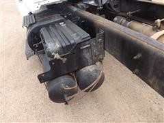 items/f590a7adf843e41180be00155de1c209/2006international4400sba6x4cabandchassis