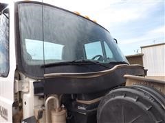 items/f590a7adf843e41180be00155de1c209/2006international4400sba6x4cabandchassis
