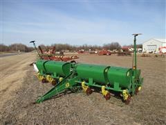 John Deere 1250 Planter 