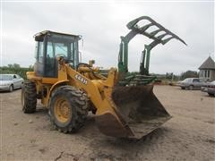 items/f6d54a3b1835e41180bc00155dd1091d/2003johndeere444hloader