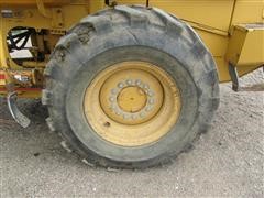 items/f6d54a3b1835e41180bc00155dd1091d/2003johndeere444hloader