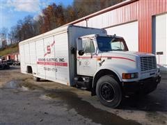 1997 International 4900 S/A Beverage Truck 