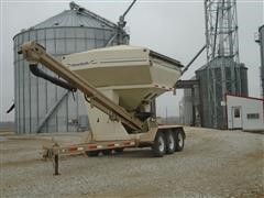 2007 Unverferth Seed Runner 3750 Seed Tender 