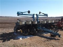 Kinze 2200 Planter 