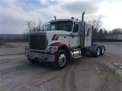 2000 International 9900i T/A Truck Tractor 