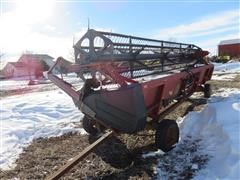 International 1020 Soybean/ Grain Header 