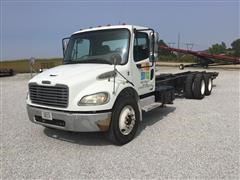 2004 Freightliner M2-106 T/A Cab & Chassis 