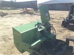 items/f93847f53e60e41180bd00155de187a0/johndeere666snowblower