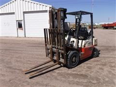 Nissan Optimum 40 Pneumatic Forklift 