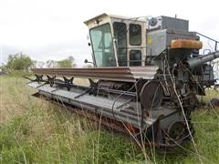 Gleaner G Combine 