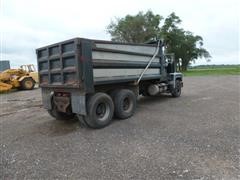 items/f9f8f016ef34e41180bc00155dd1091d/1980mackrs686lstdumptruck