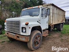 1980 International 1854 S/A Grain Truck 