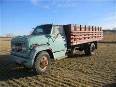 1967 GMC V4000 Grain Truck 