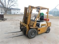 1960 Kamatsu FG25-8 Forklift 