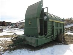 John Deere 200 Stacker 