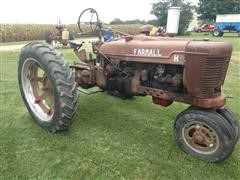1948 International H 2WD Tractor 