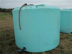 Green 1500 Gallon Poly Liquid Tank 
