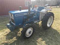 1981 Ford F-1700 MFWD Tractor 