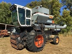 1979 Gleaner L2 Combine 