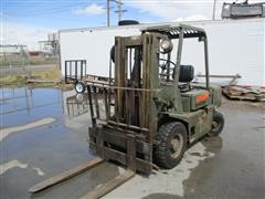 Hyster H40XL Army 4000 LB Forklift 