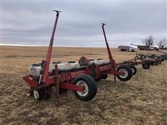 White 5100 6 Row Planter 