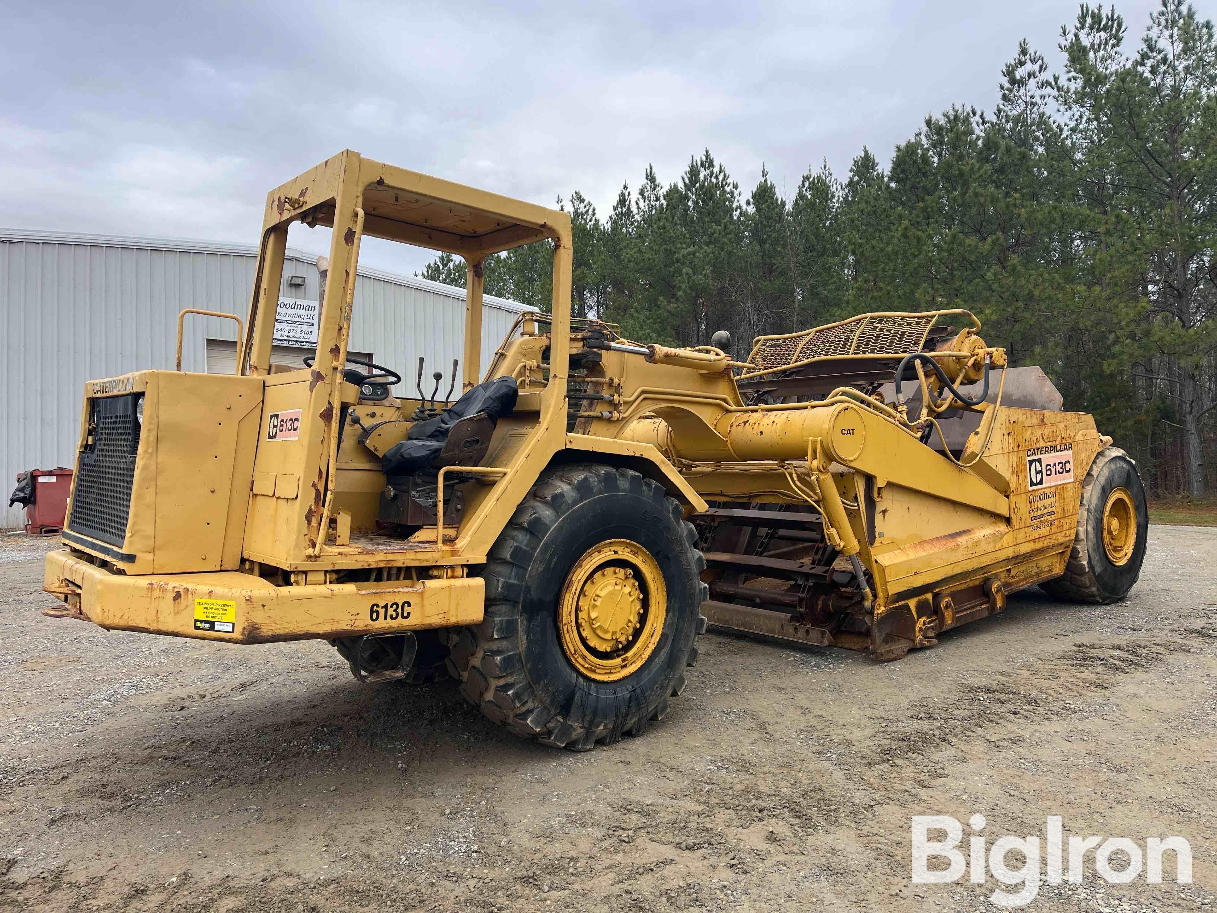 Photo of a 1988 Caterpillar 613C