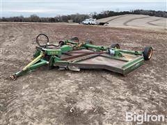 John Deere 1517 15’ Batwing Shredder 