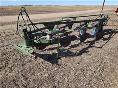 John Deere 4-Bottom Semi-Mount Plow 