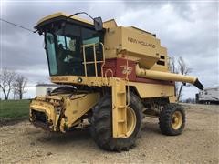 1991 New Holland TR86 4WD Combine 